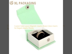 Tamaños personalizados Cajas de joyería magnética de lujo Colores inserciones para exhibición de joyas elegantes