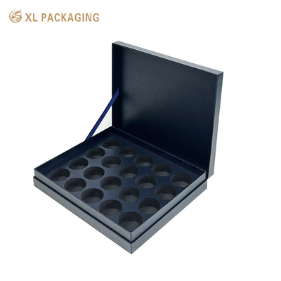 comprar Cajas de embalaje de papel azul vacío con cinta enlazada con tapa Caja de papel con bisagra para la lata de alimentos online manufacture