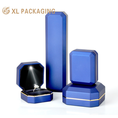 comprar Joyería embalaje caja de joyas juego de cuello caja hecha a mano lujo luz LED joyería cuadro colgante online manufacture