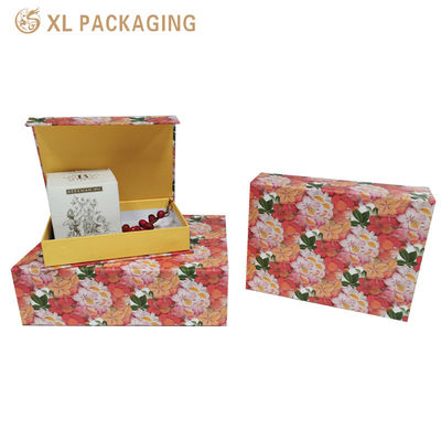comprar Caja de regalo de cartón magnético de cierre ecológico con impresión floral vibrante e interior revestido de tela suave Fabricación en línea