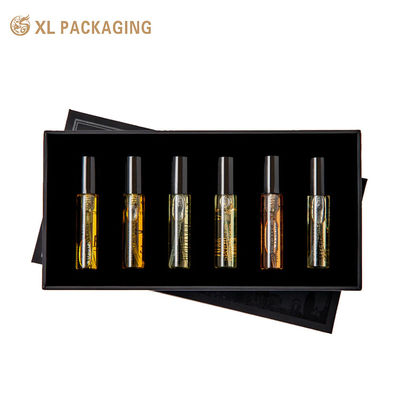 comprar Caja de perfumes rígidos de lujo personalizada con inserción de terciopelo y estampado de papel de oro para el embalaje seguro del regalo Fabricación en línea