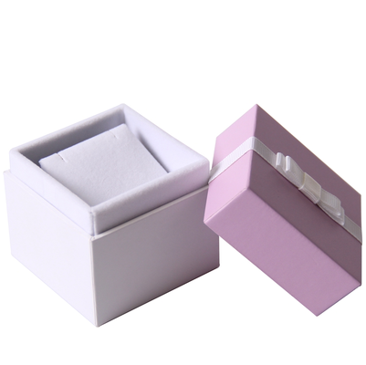 comprar Caja de regalo envuelta en tela a medida Embalaje de tela para joyas Fabricación en línea