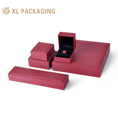 Impresión personalizada de logotipo magnético con tapa de cartón caja de joyas para brazalete anillo pendiente collar