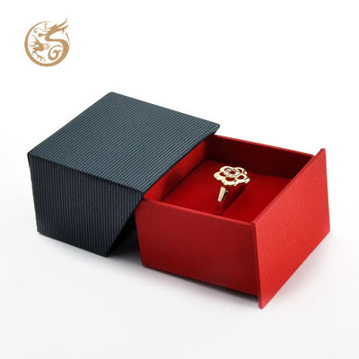 Bolsa de regalo de anillo de cajón personalizado, caja de joyería rígida con papel especial negro, inserto de terciopelo para el anillo
