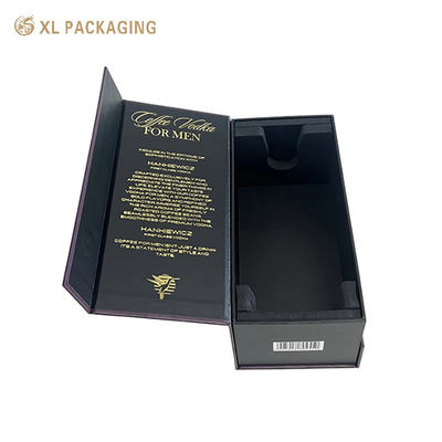 Caja de regalo de vino magnética personalizada con estampado de papel rígido de 2 mm en papel de oro y inserción de espuma EVA para envases de licor