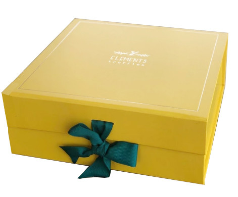 Toque suave cinta de cartón amarilla de cierre magnético caja rígida caja plegable de ropa caja de colección